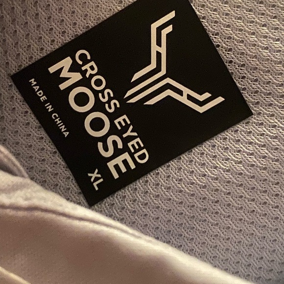 Cross Eyed Moose oversized shirt Men's XL Striped Button-Up Sky w Red stripe NWT - Picture 3 of 6